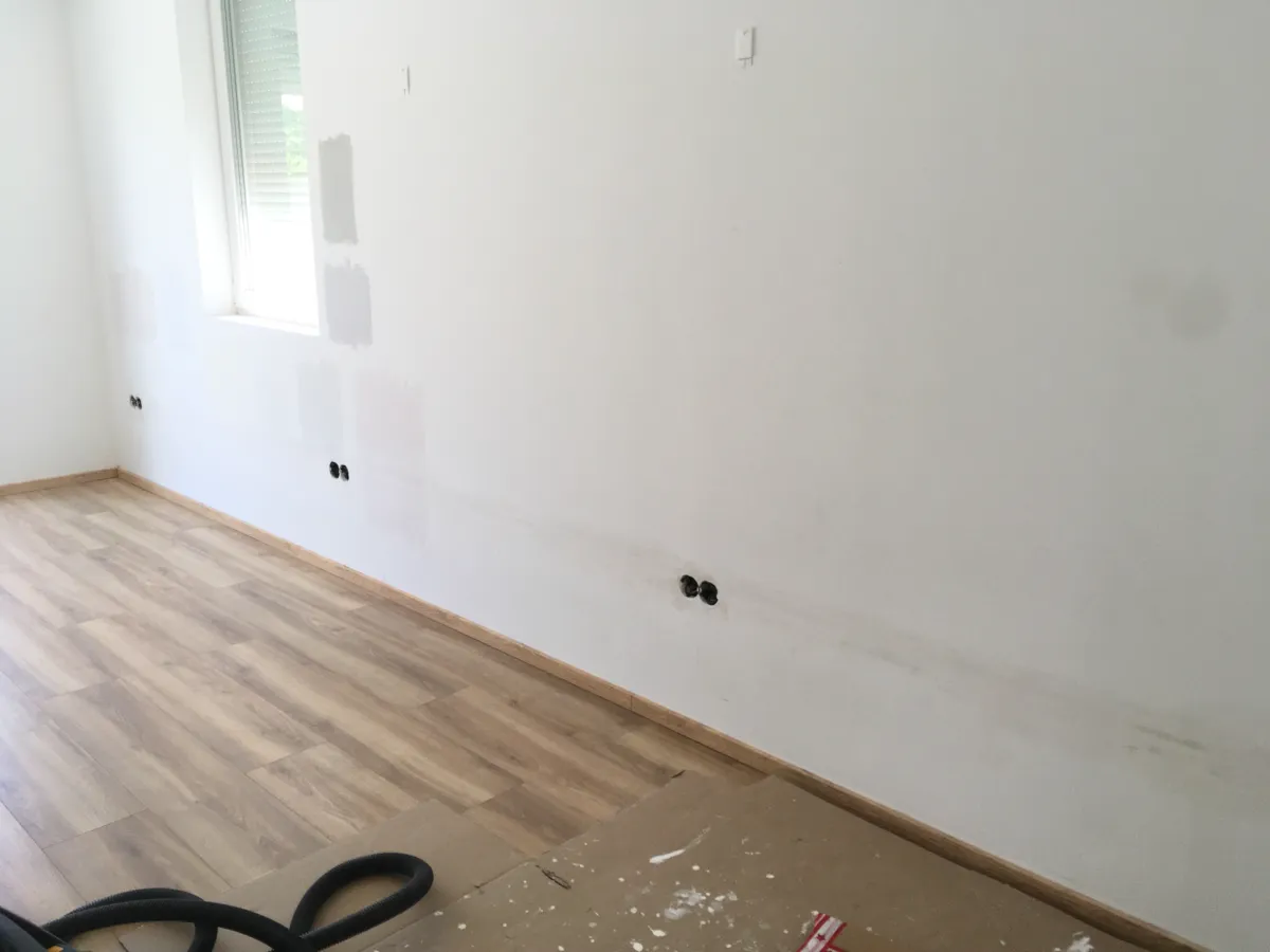 Amikor kell még néhány dugaszoló aljzat, azaz ne hosszabbítózzunk feleslegesen